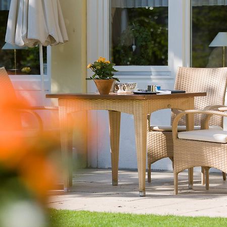 Hotel Parkfrieden Тиммендорфер-Штранд Экстерьер фото