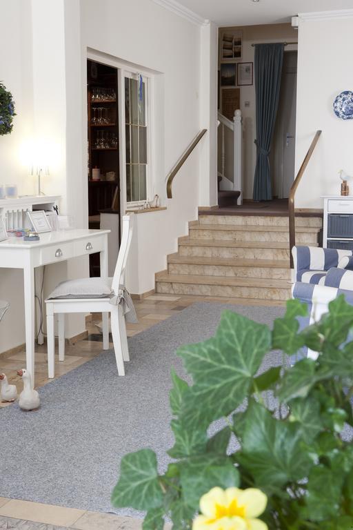 Hotel Parkfrieden Тиммендорфер-Штранд Экстерьер фото