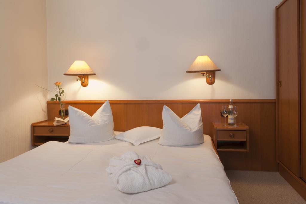 Hotel Parkfrieden Тиммендорфер-Штранд Экстерьер фото