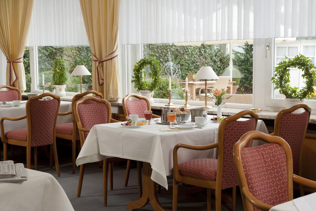 Hotel Parkfrieden Тиммендорфер-Штранд Экстерьер фото